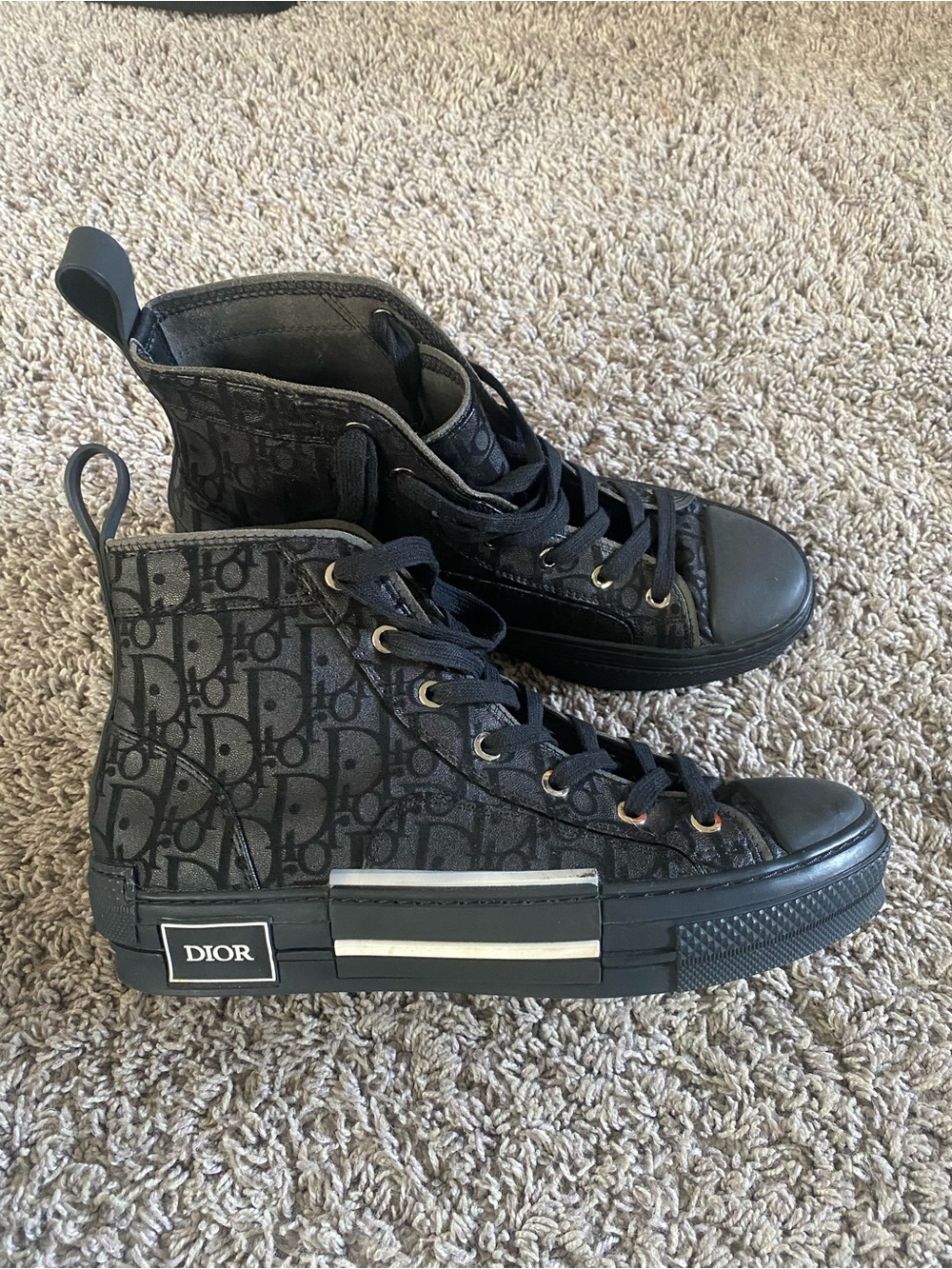 DIOR B23 High Top SneaDIOR B23 High Top Sneakers Black Oblique Canvas Men's
